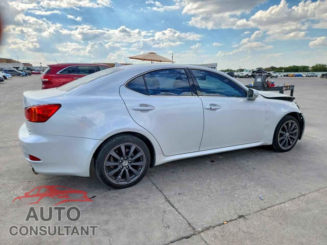LEXUS IS 2010 - JTHCF5C2XA2032657