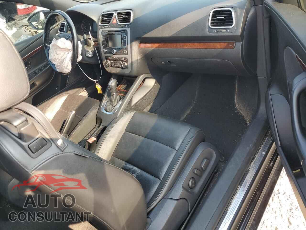 VOLKSWAGEN EOS 2012 - WVWFW7AH8CV002012
