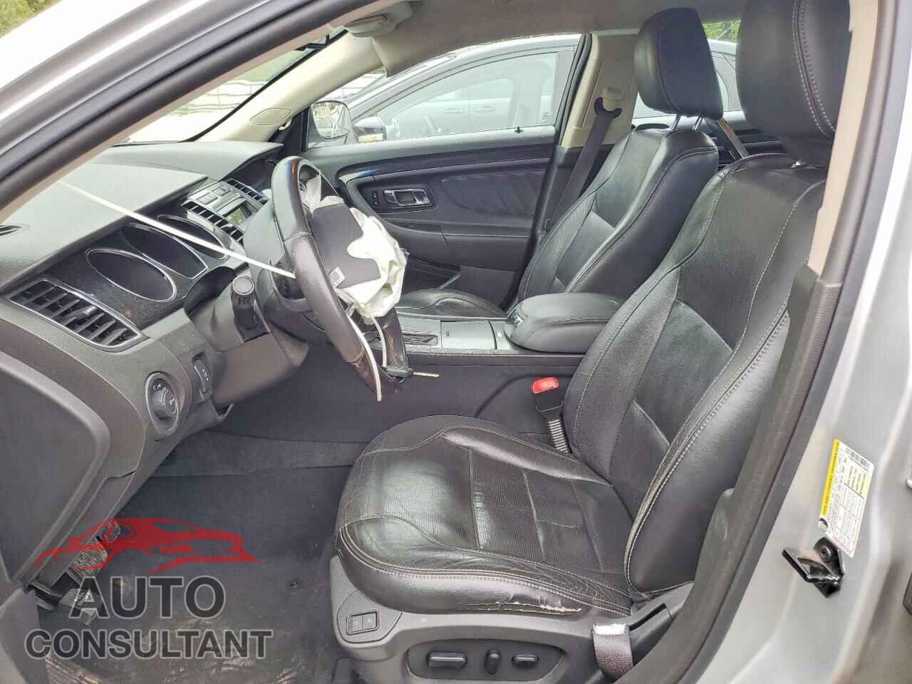 FORD TAURUS 2011 - 1FAHP2FW9BG128095