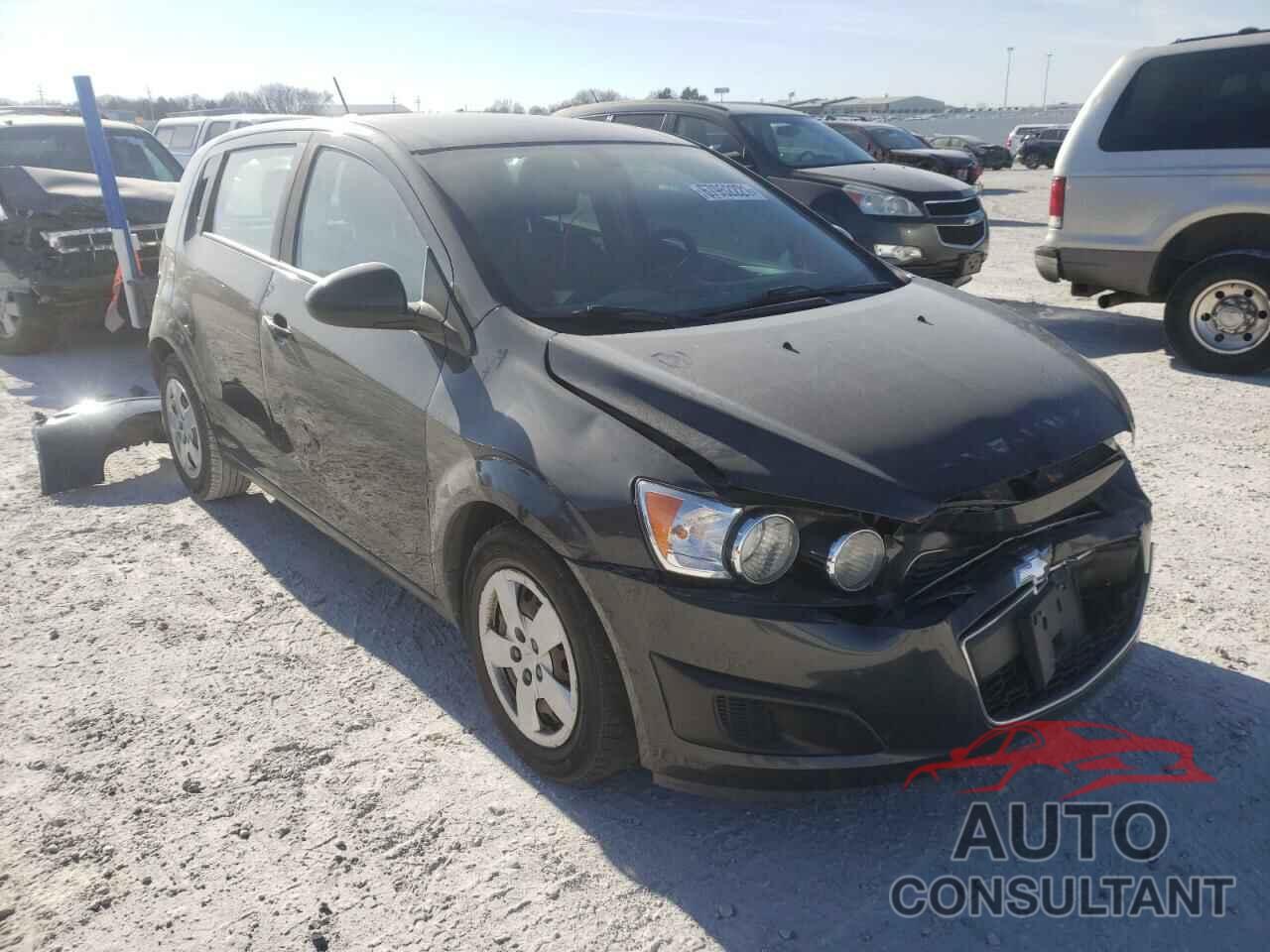 CHEVROLET SONIC 2016 - 1G1JA6SH2G4182738