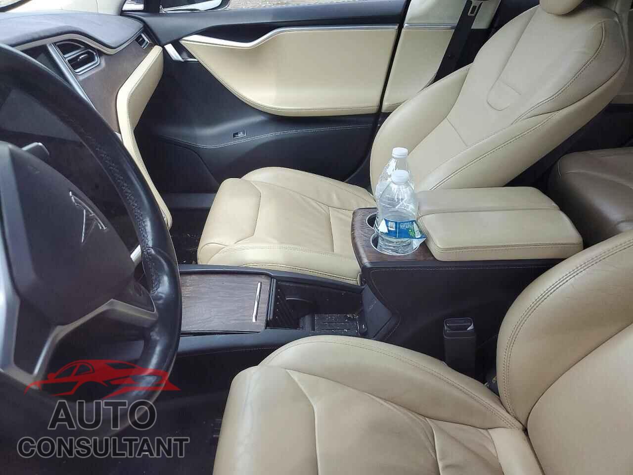 TESLA MODEL S 2017 - 5YJSA1E22HF202566