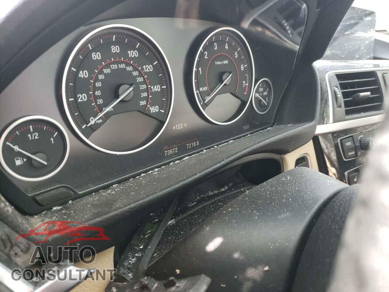 BMW 3 SERIES 2016 - WBA8E9G50GNU29093