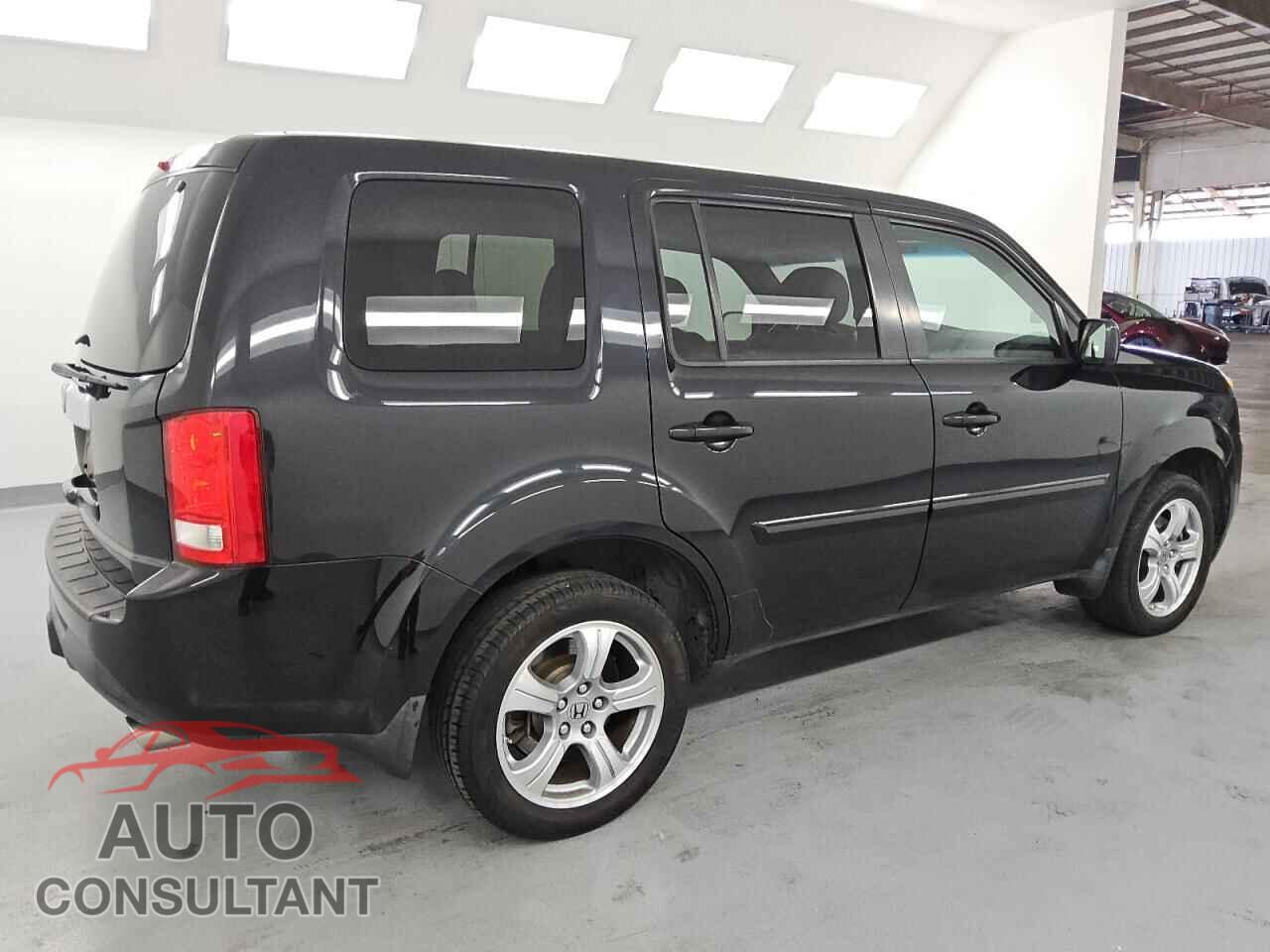 HONDA PILOT 2013 - 5FNYF3H55DB007634