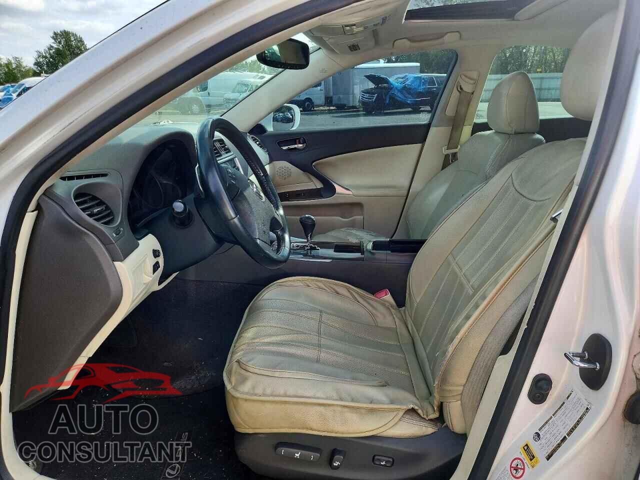 LEXUS IS 2010 - JTHBF5C28A2094750