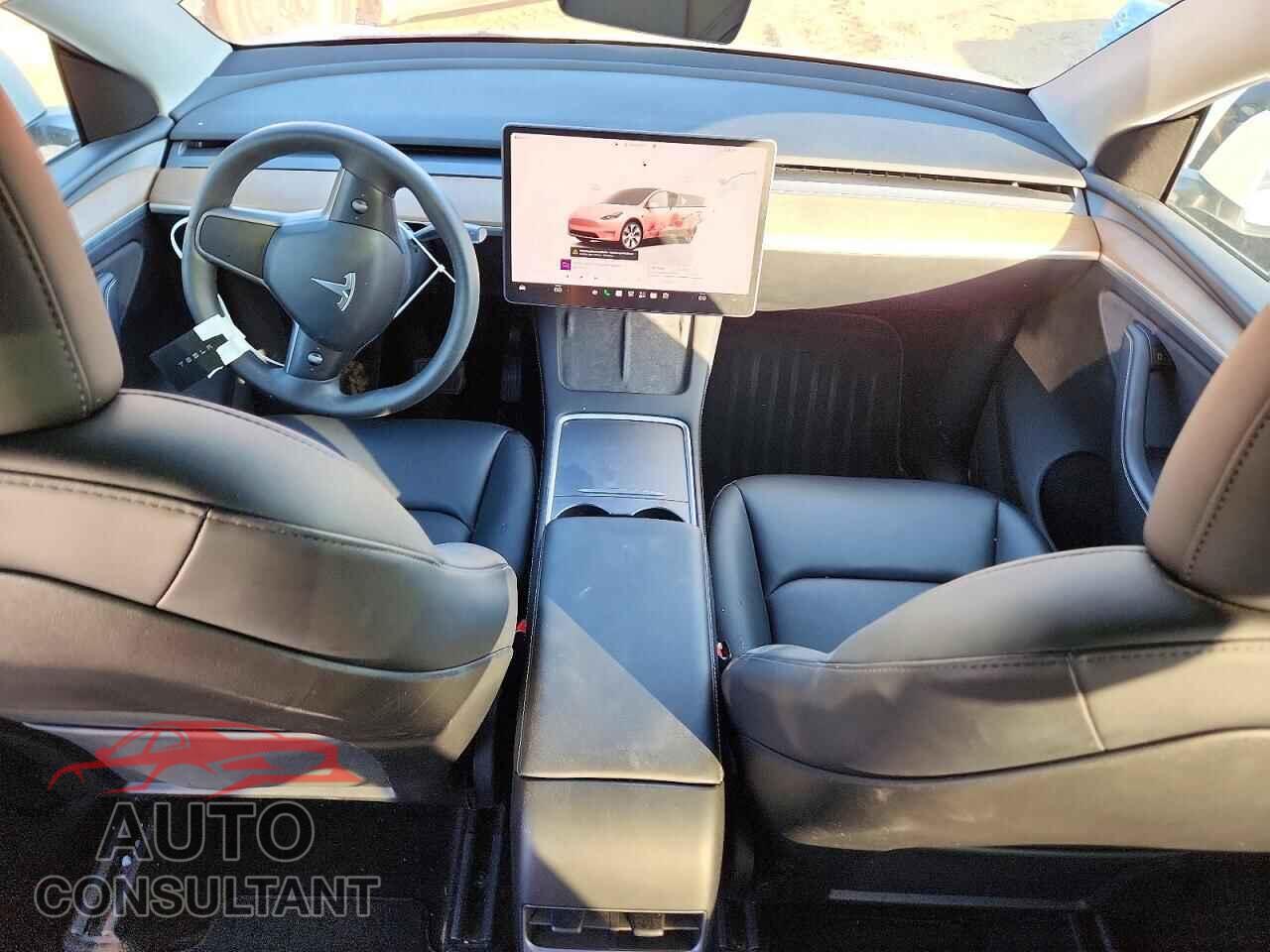 TESLA MODEL Y 2023 - 7SAYGDEE1PA185357