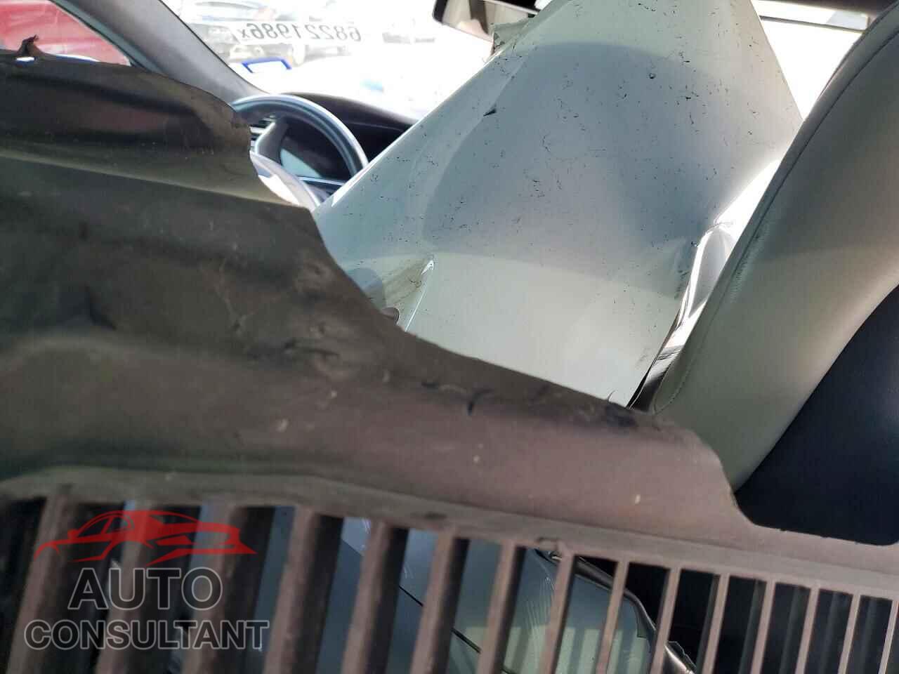 TESLA MODEL S 2015 - 5YJSA1E40FF109687