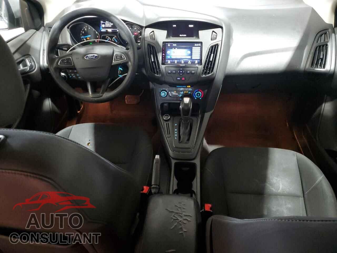 FORD FOCUS 2016 - 1FADP3F20GL261585