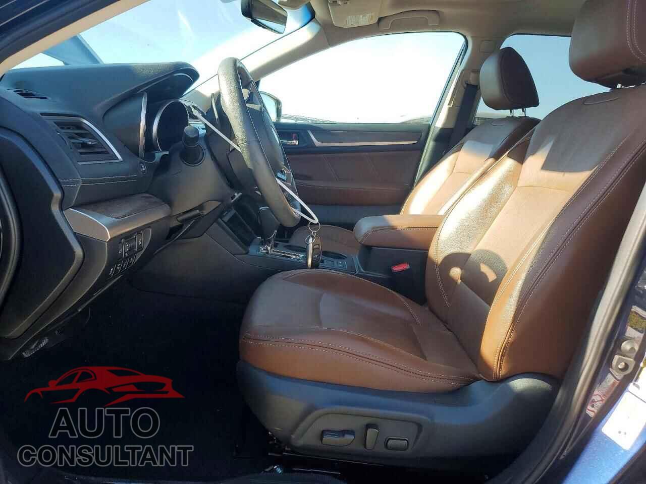 SUBARU OUTBACK 2018 - 4S4BSATC7J3221556