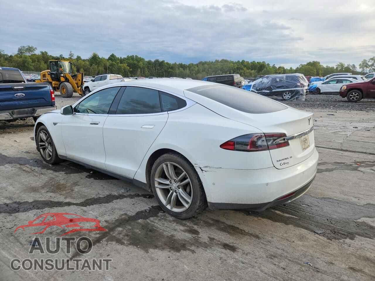 TESLA MODEL S 2015 - 5YJSA1E1XFF120296