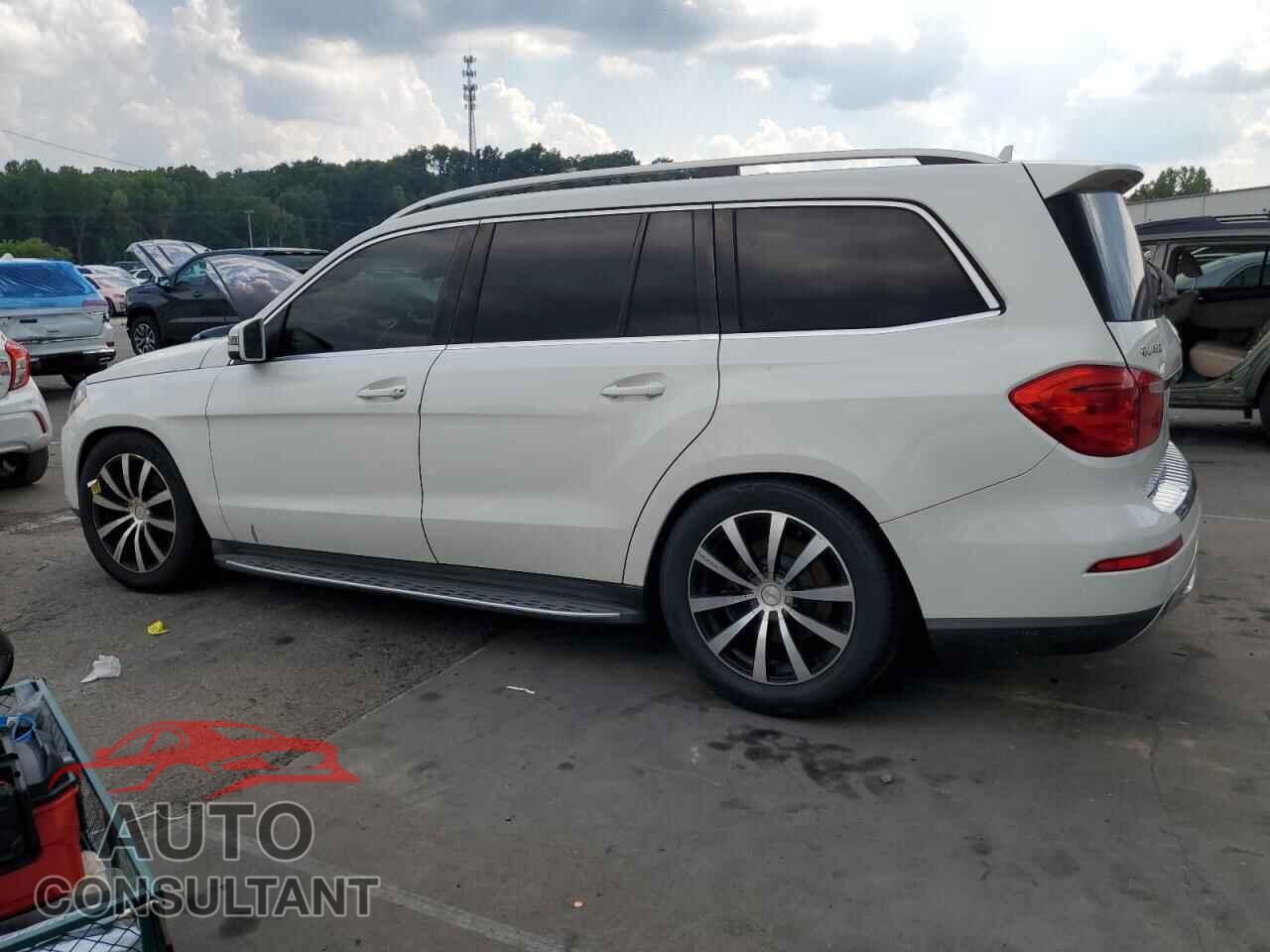 MERCEDES-BENZ GL-CLASS 2013 - 4JGDF7CE6DA215698