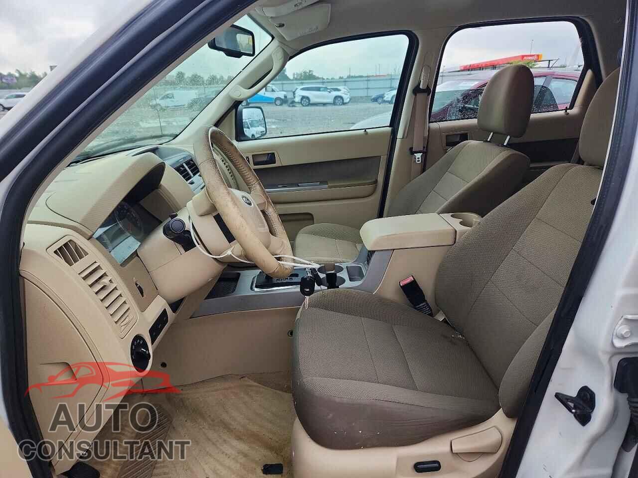 FORD ESCAPE 2009 - 1FMCU03G99KB53869