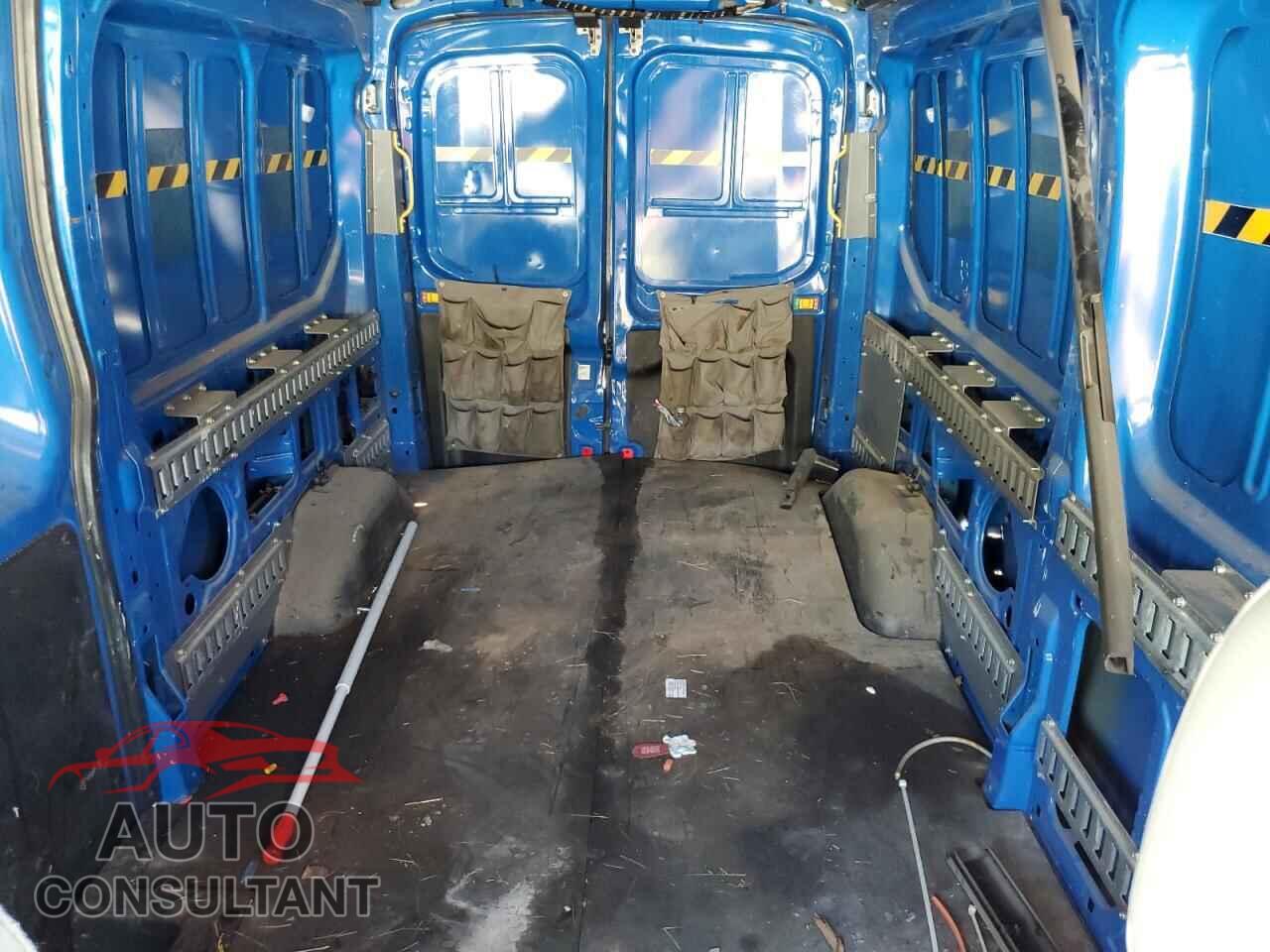 FORD TRANSIT 2017 - 1FTYR2CM2HKA77181