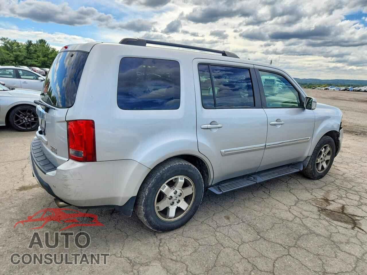 HONDA PILOT 2009 - 5FNYF48989B010401