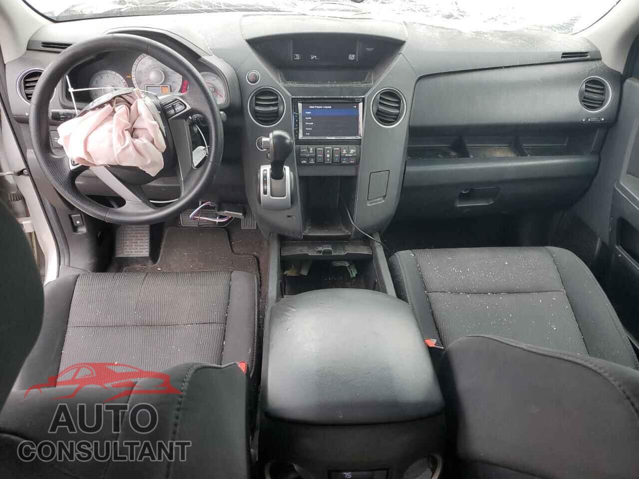HONDA PILOT 2011 - 5FNYF4H44BB089026