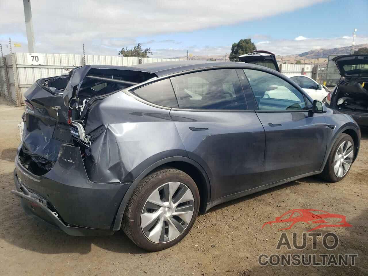 TESLA MODEL Y 2022 - 7SAYGDEE0NF383430