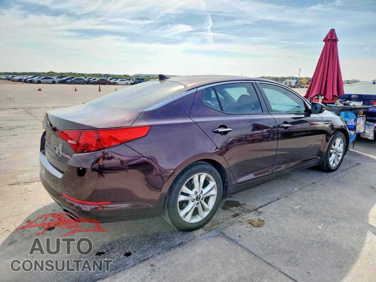 KIA OPTIMA 2011 - KNAGN4A60B5085502