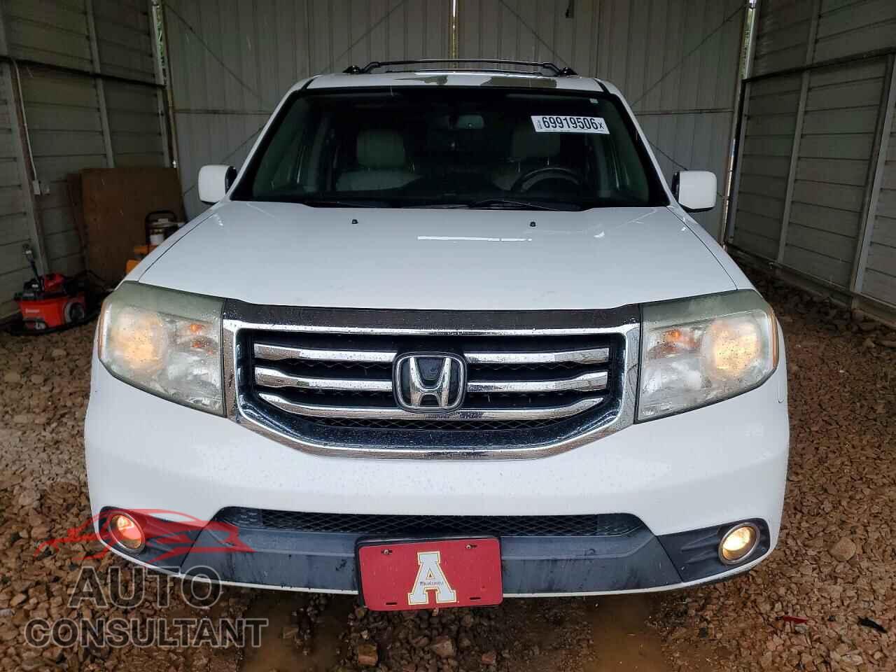 HONDA PILOT 2015 - 5FNYF4H5XFB026656
