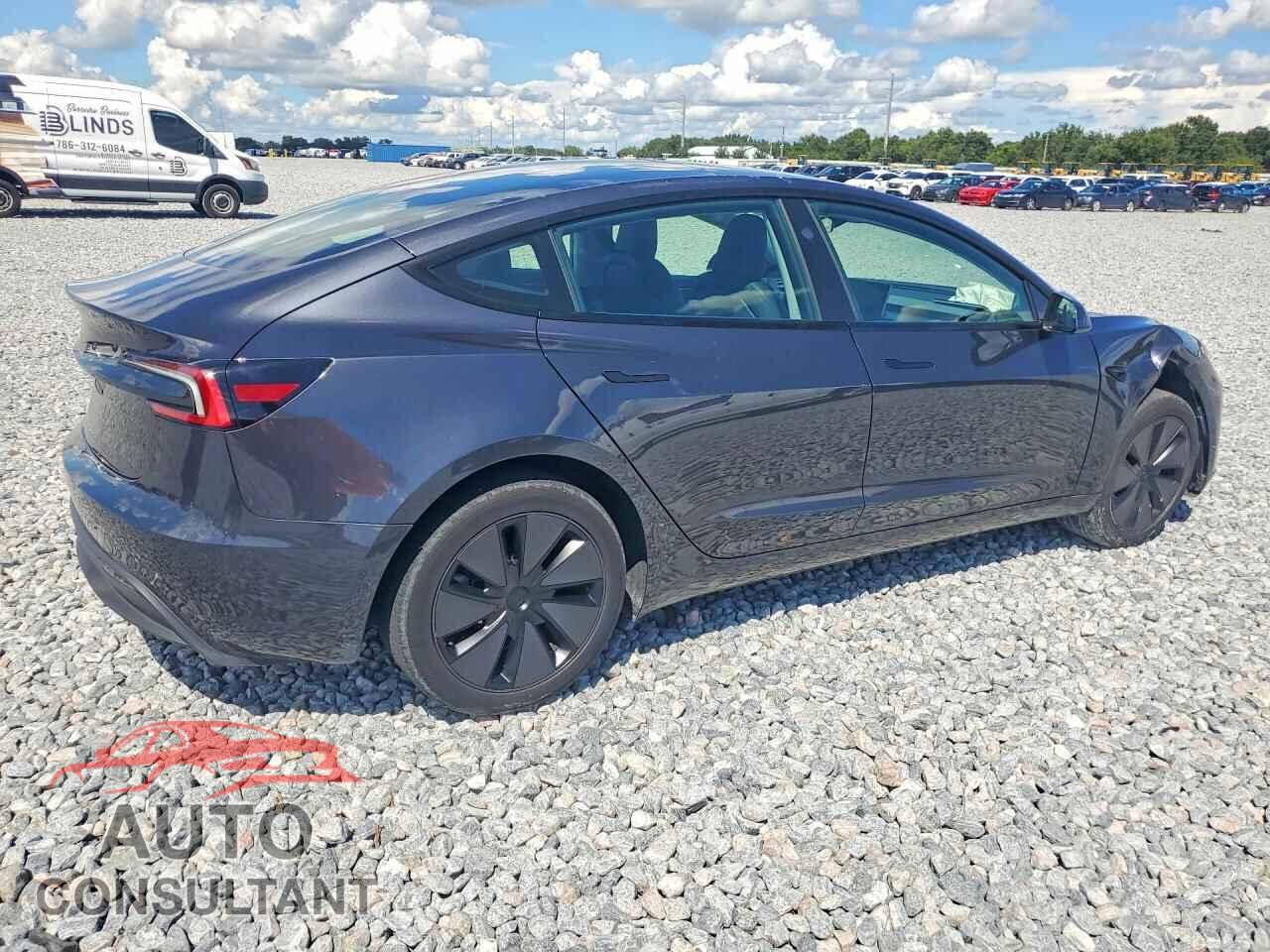 TESLA MODEL 3 2025 - 5YJ3E1EA8SF017266