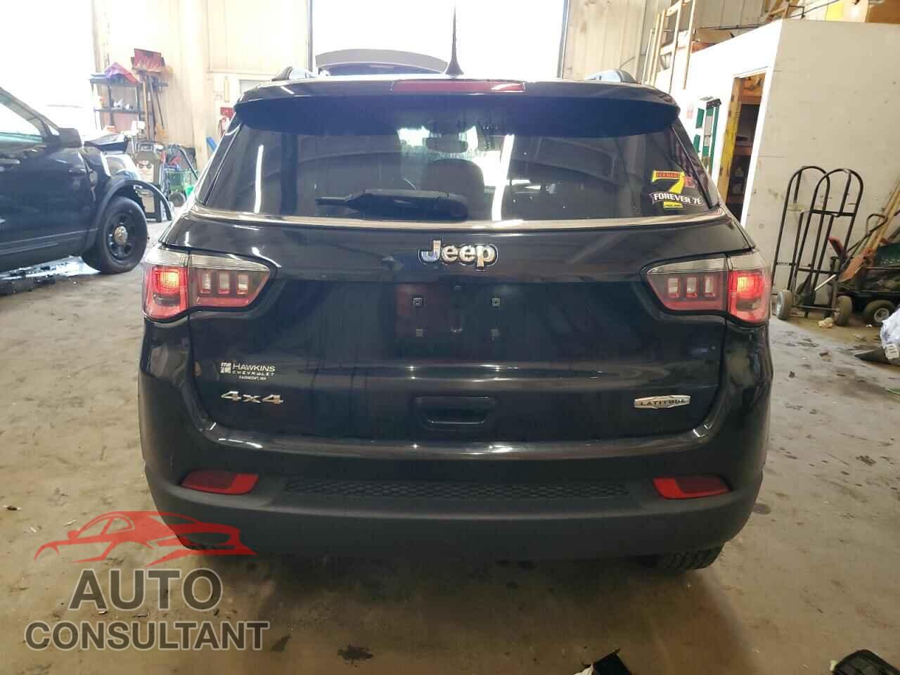 JEEP COMPASS 2018 - 3C4NJDBB3JT360988