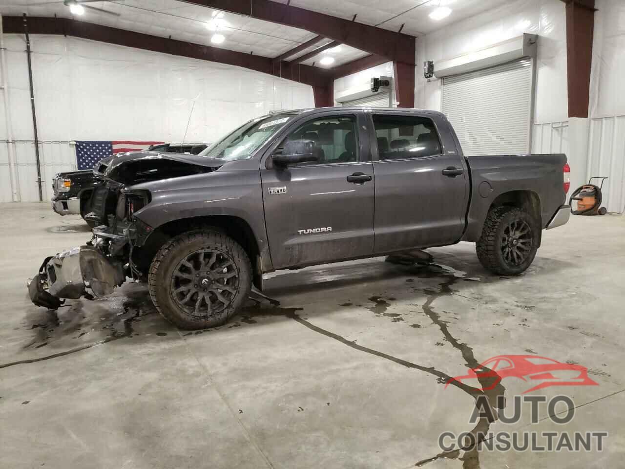 TOYOTA TUNDRA 2019 - 5TFDW5F12KX810043