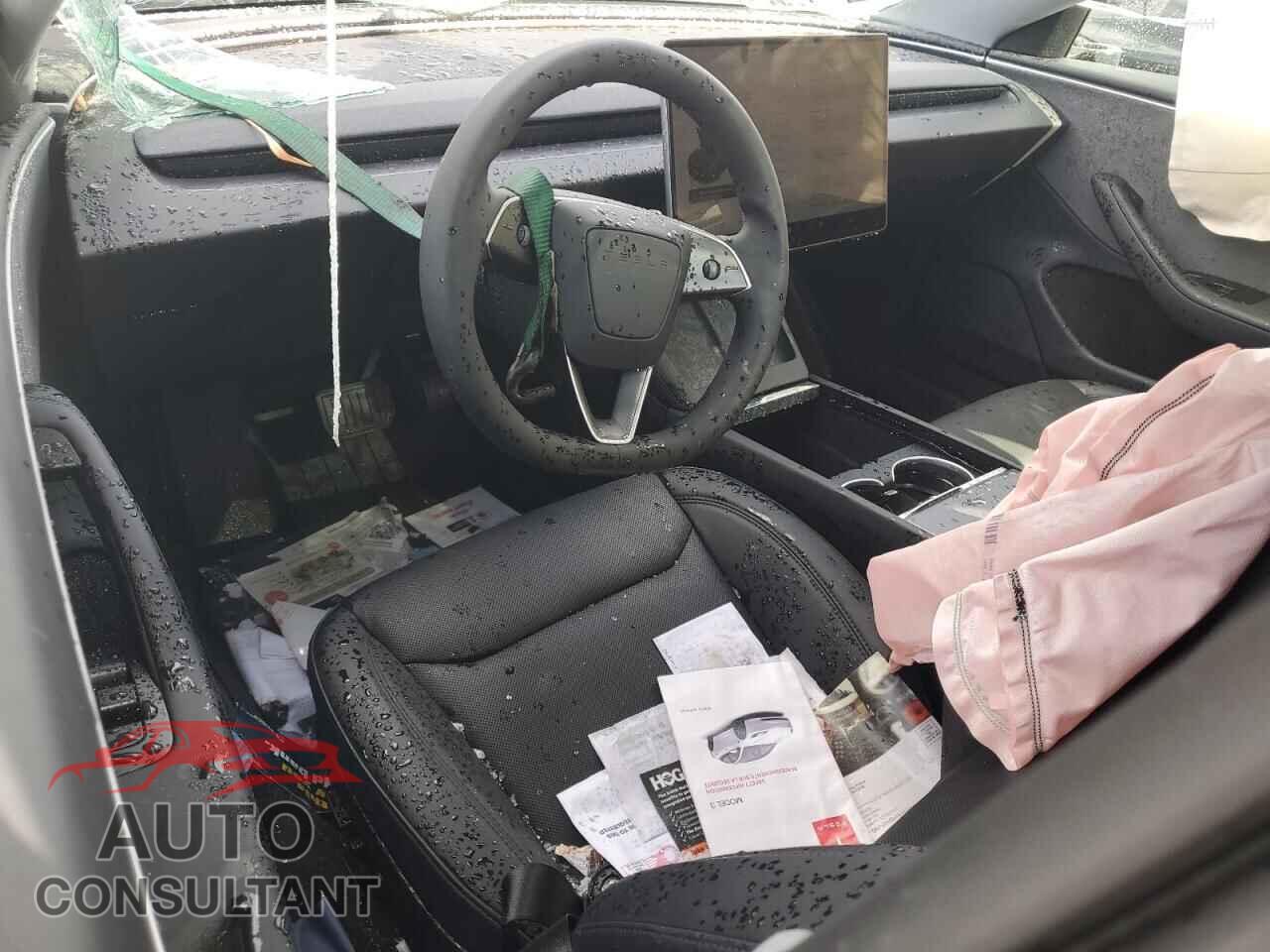 TESLA MODEL 3 2025 - 5YJ3E1EAXSF998040