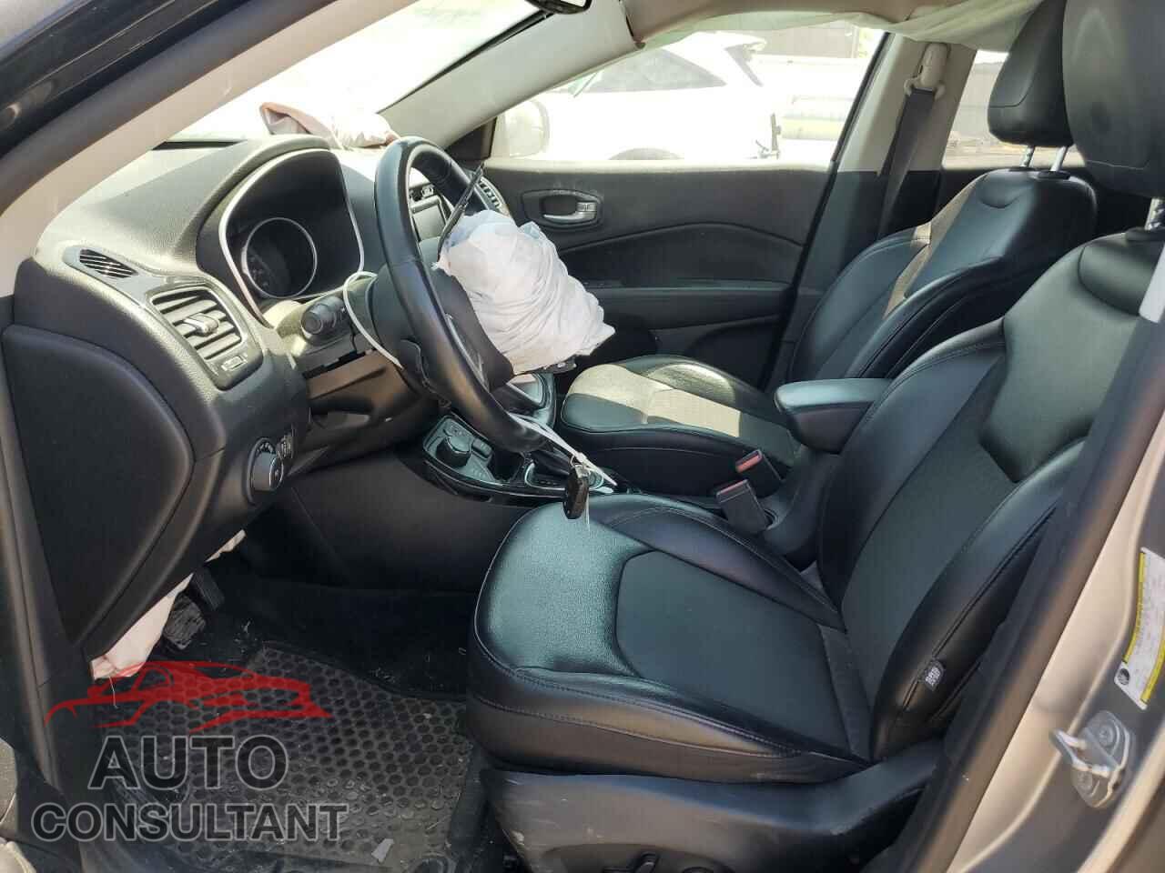 JEEP COMPASS 2018 - 3C4NJDBB1JT314141