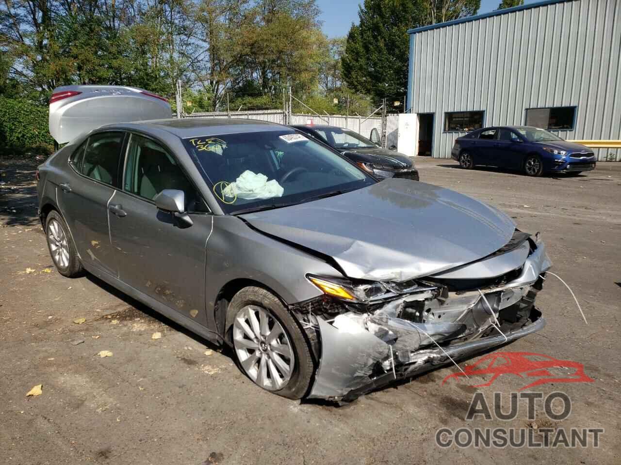TOYOTA CAMRY 2020 - 4T1L11AK6LU321436