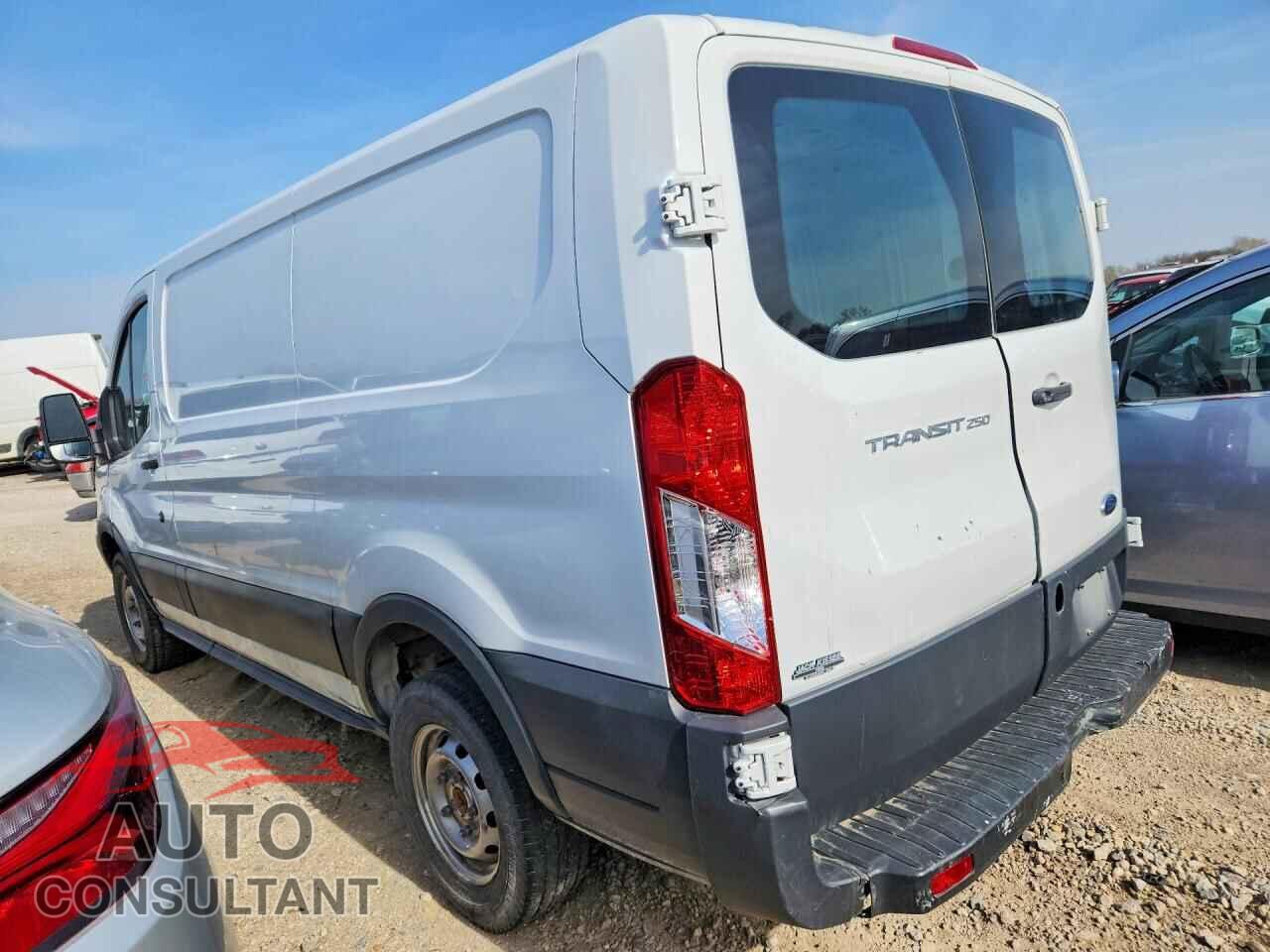 FORD TRANSIT 2018 - 1FTYR1ZMXJKA60488