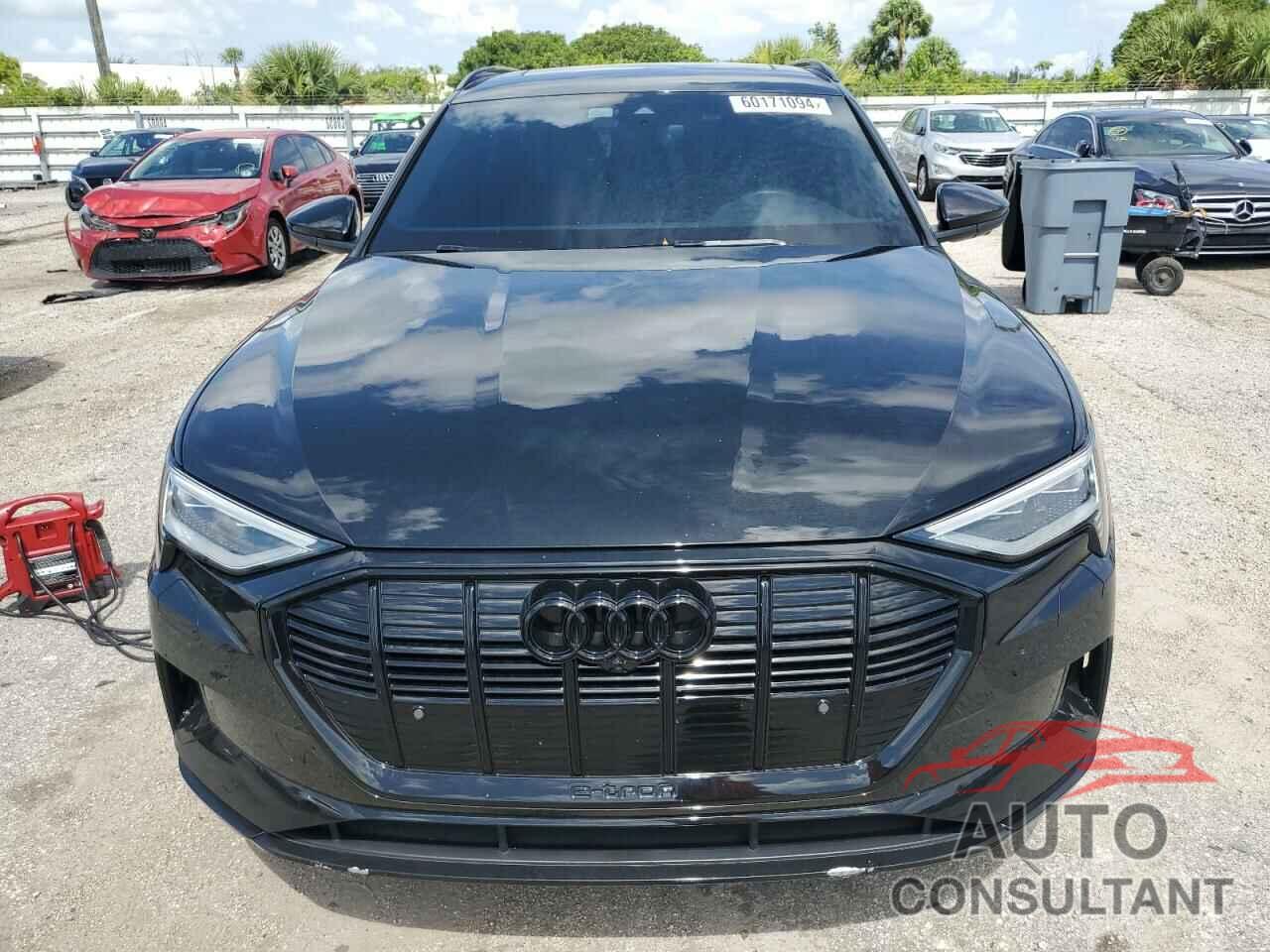 AUDI E-TRON 2022 - WA1LAAGE2NB027885