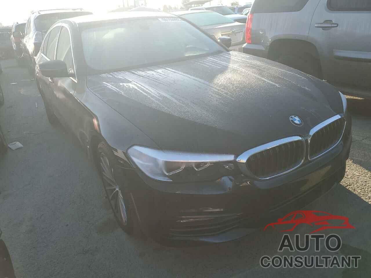 BMW 5 SERIES 2018 - WBAJA9C57JB249010