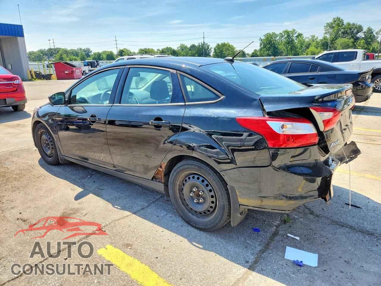 FORD FOCUS 2012 - 1FAHP3F22CL211086