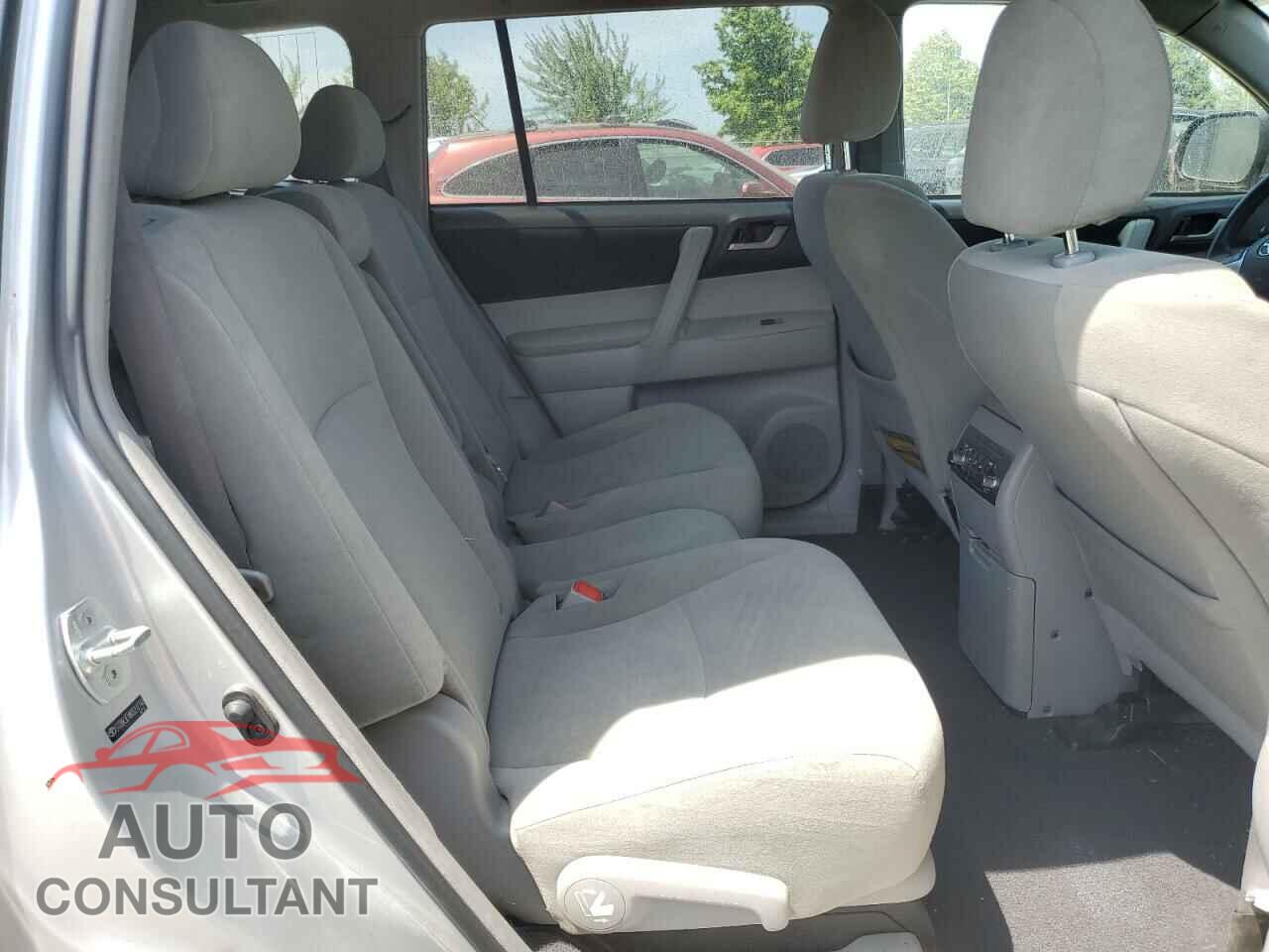 TOYOTA HIGHLANDER 2013 - 5TDBK3EH8DS217740