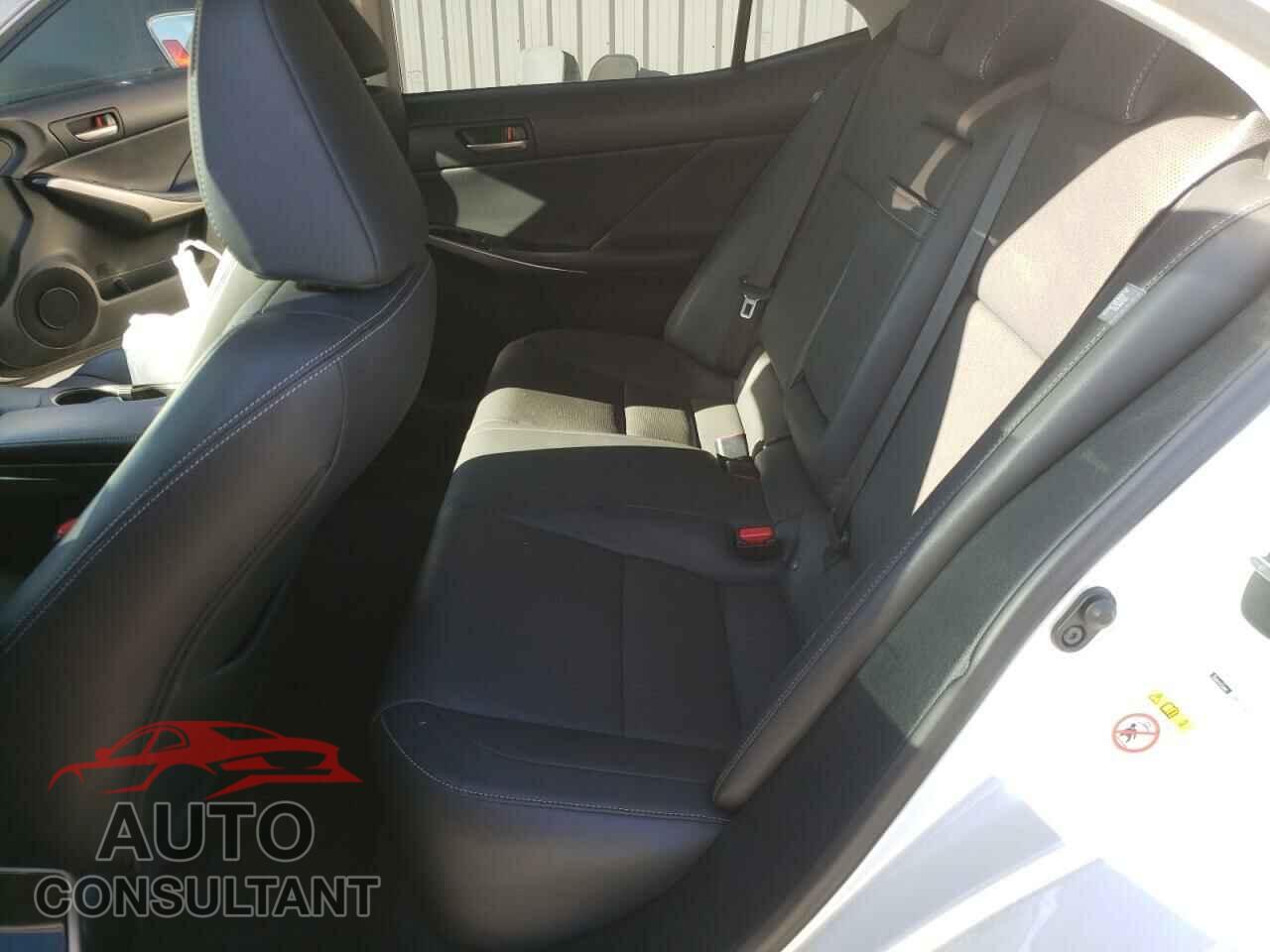LEXUS IS 2017 - JTHBA1D26H5053242