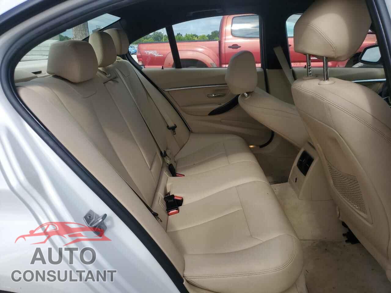 BMW 3 SERIES 2016 - WBA8E9G53GNU27998