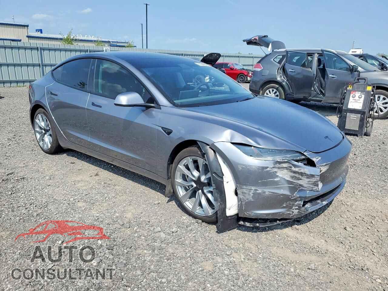 TESLA MODEL 3 2026 - LRW3E7FAXTC851326