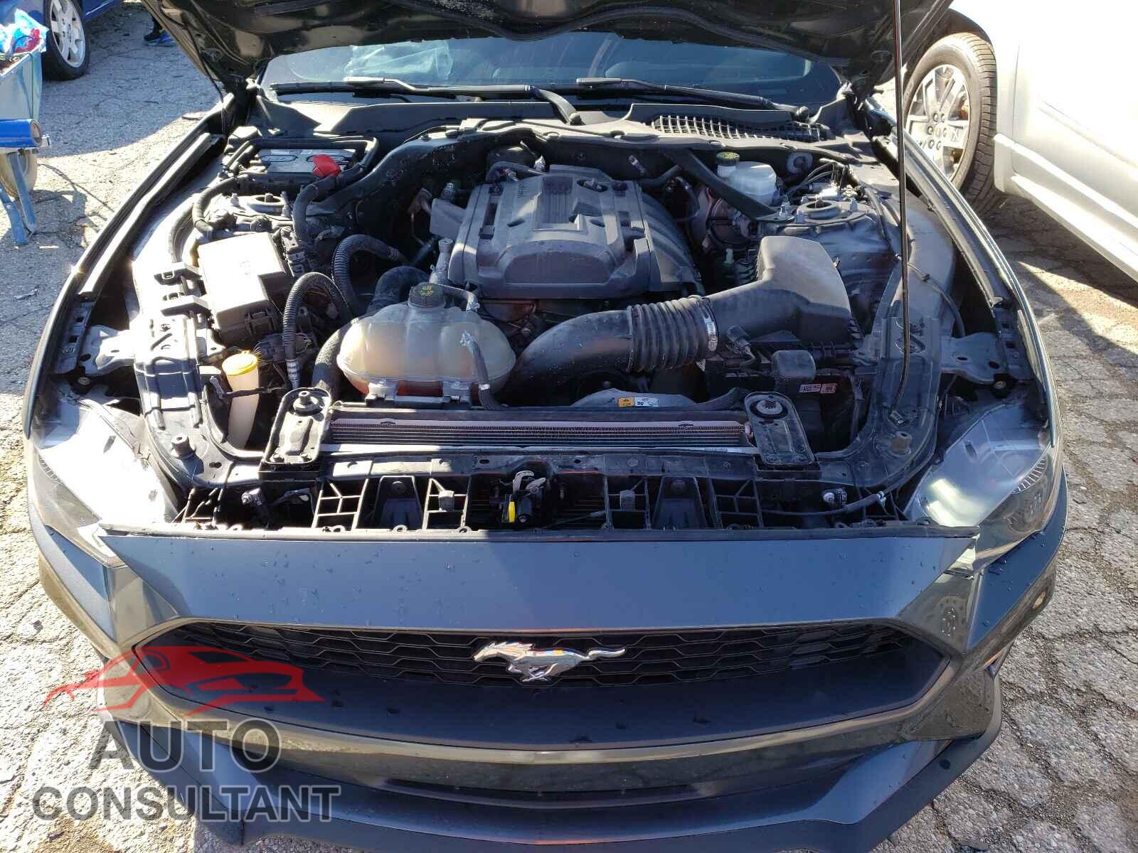 FORD MUSTANG 2018 - 1FATP8UH7J5111663