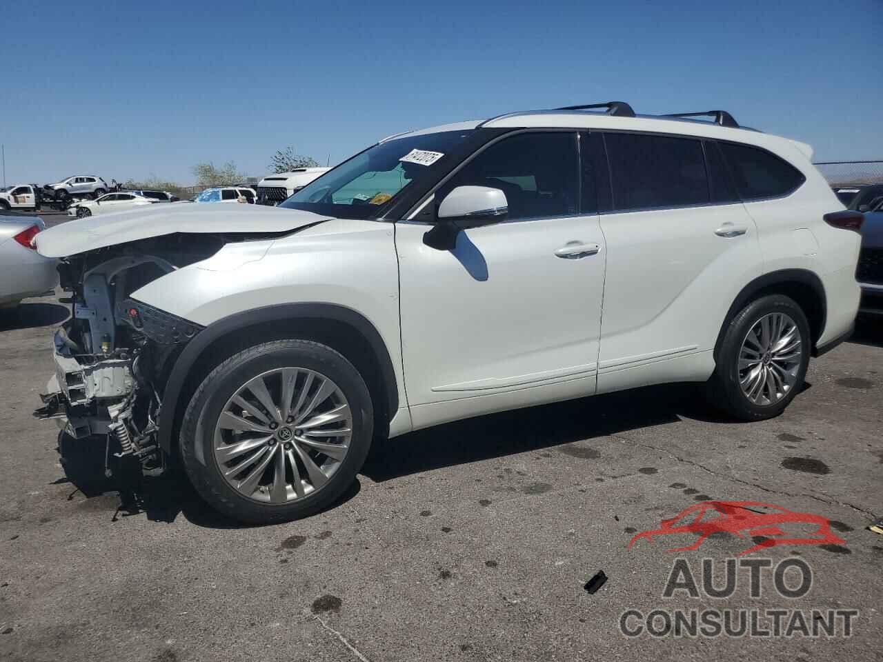 TOYOTA HIGHLANDER 2022 - 5TDFARAH5NS012746