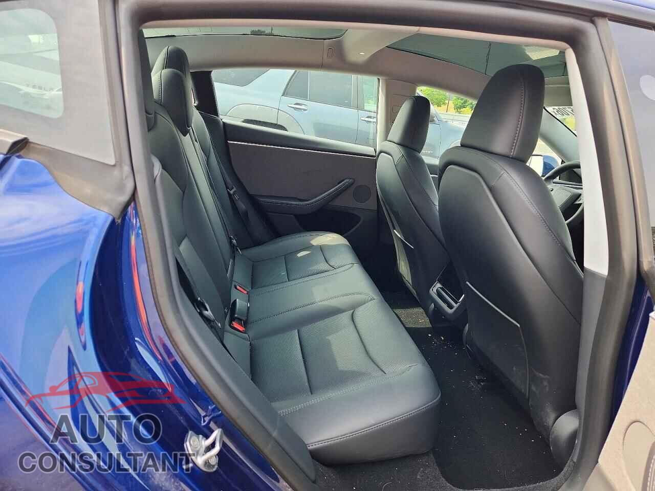 TESLA MODEL 3 2025 - 5YJ3E1EA1SF054398