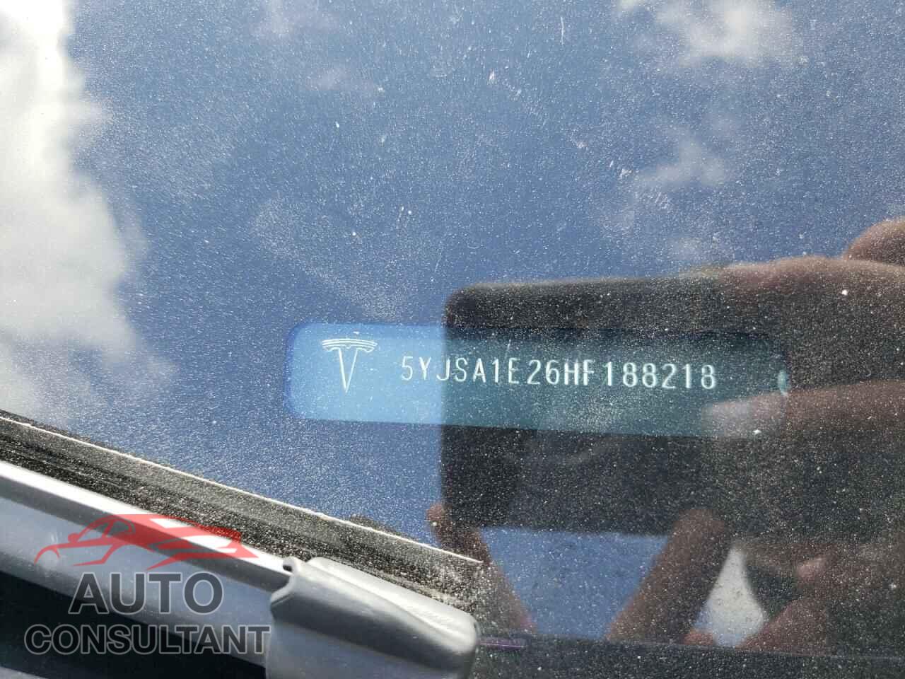 TESLA MODEL S 2017 - 5YJSA1E26HF188218