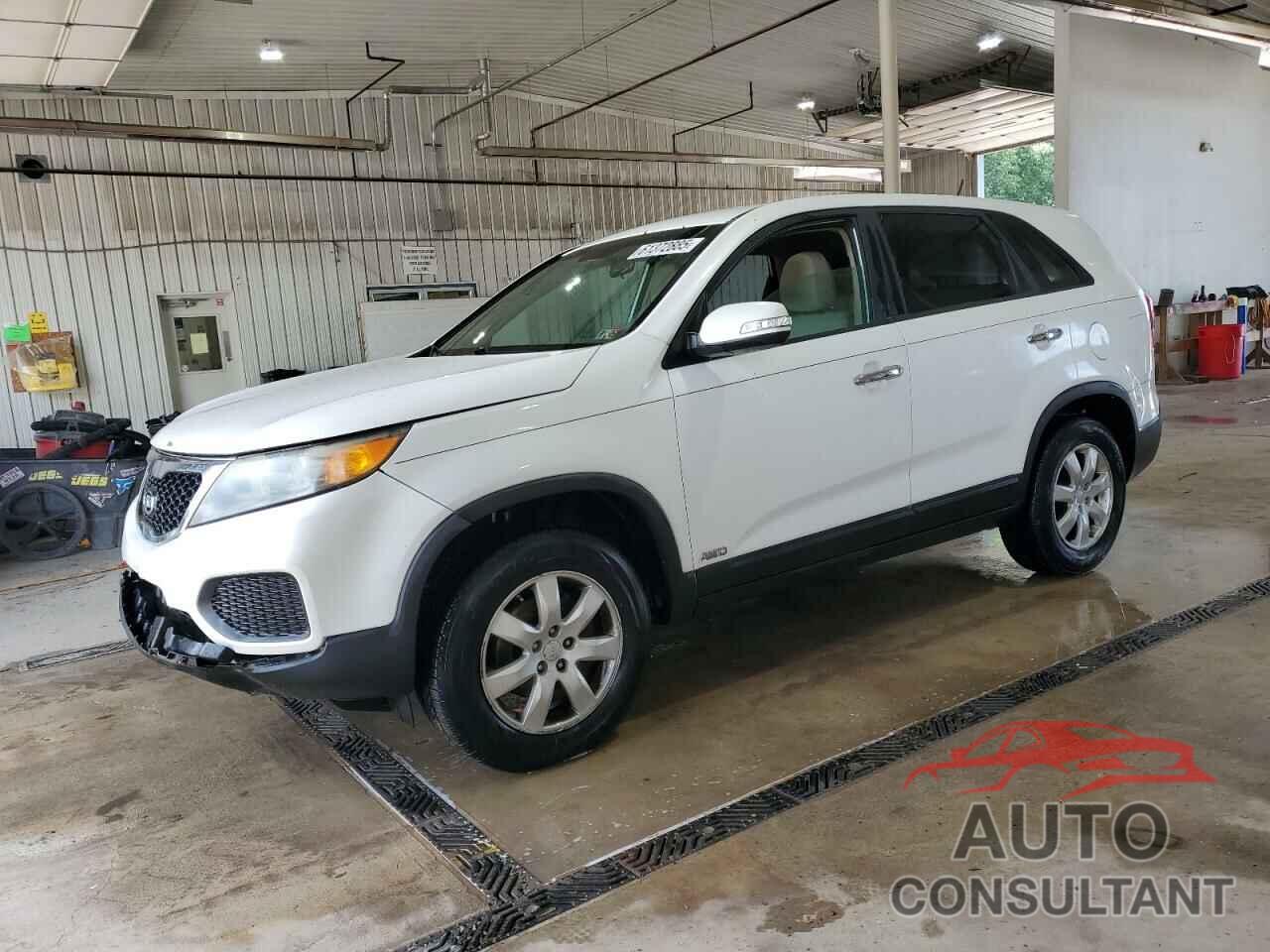 KIA SORENTO 2011 - 5XYKTCA19BG012685