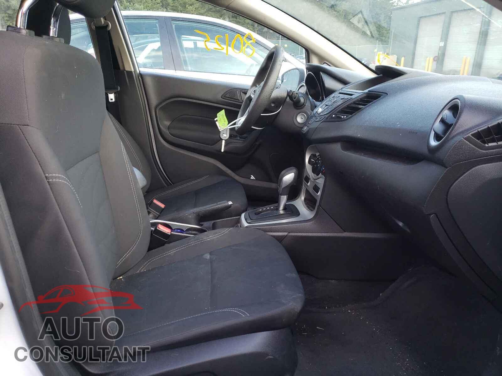 FORD FIESTA 2017 - 3FADP4EJ7HM135724