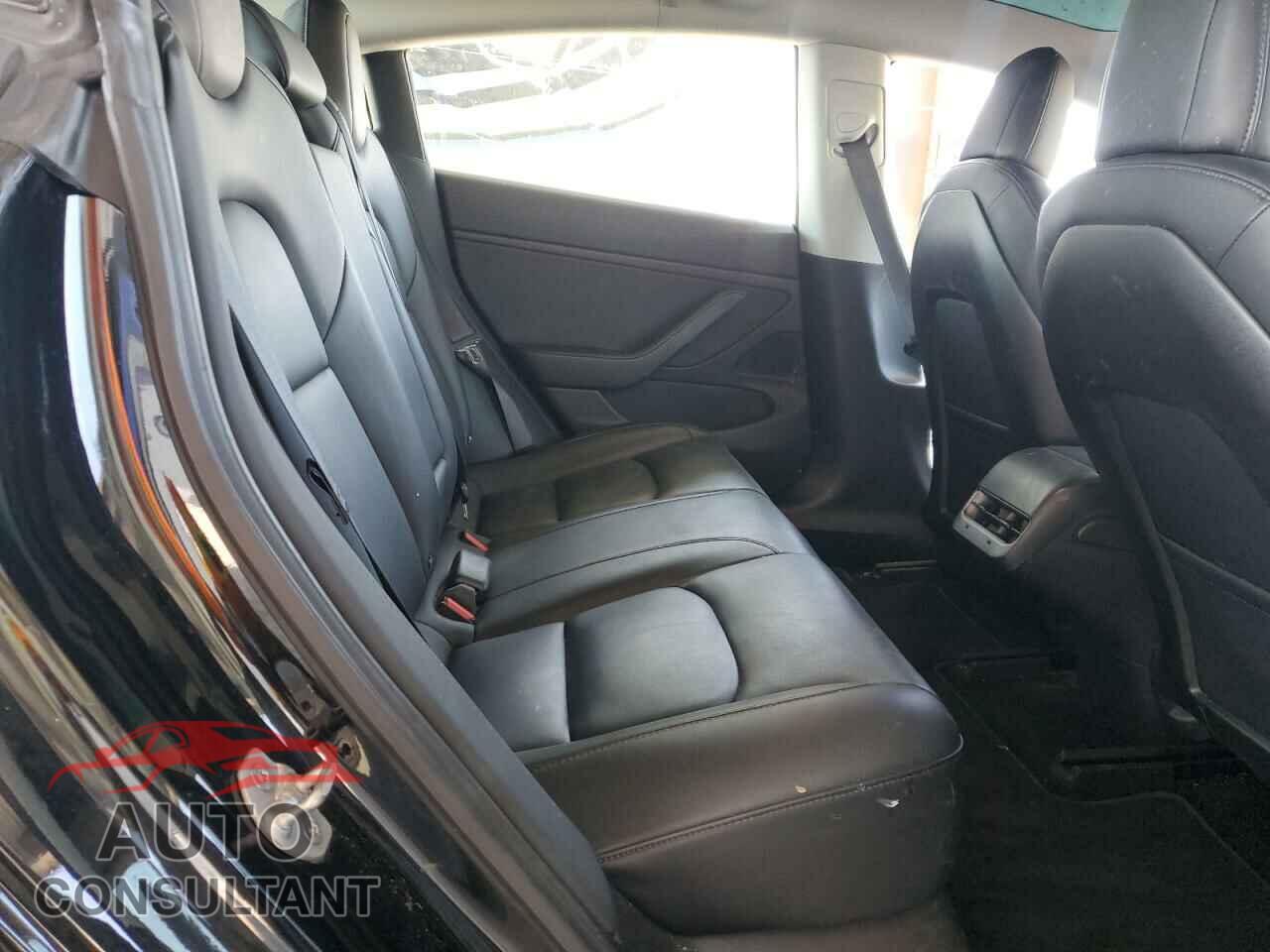 TESLA MODEL 3 2018 - 5YJ3E1EA3JF156400