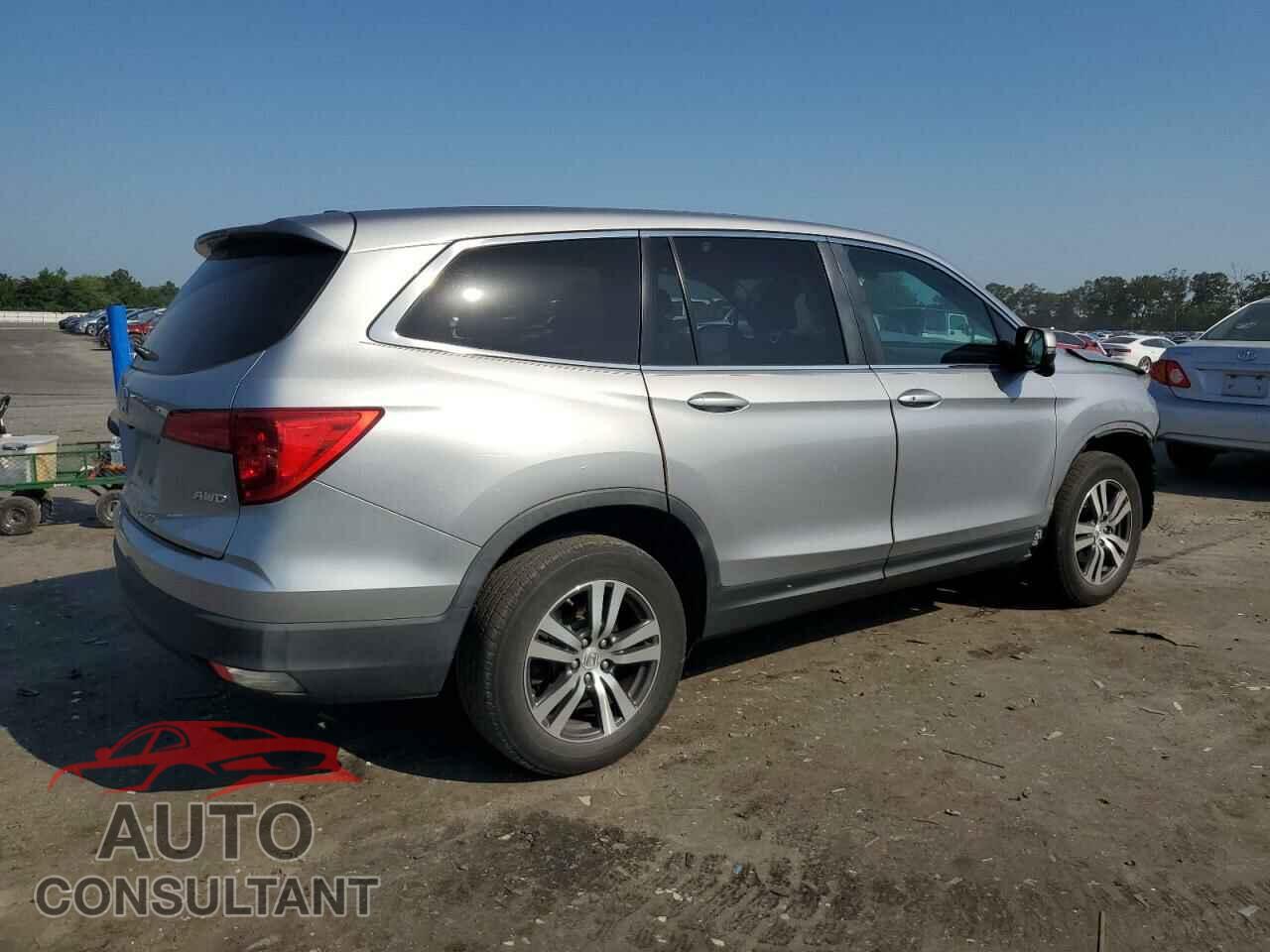HONDA PILOT 2017 - 5FNYF6H52HB037407