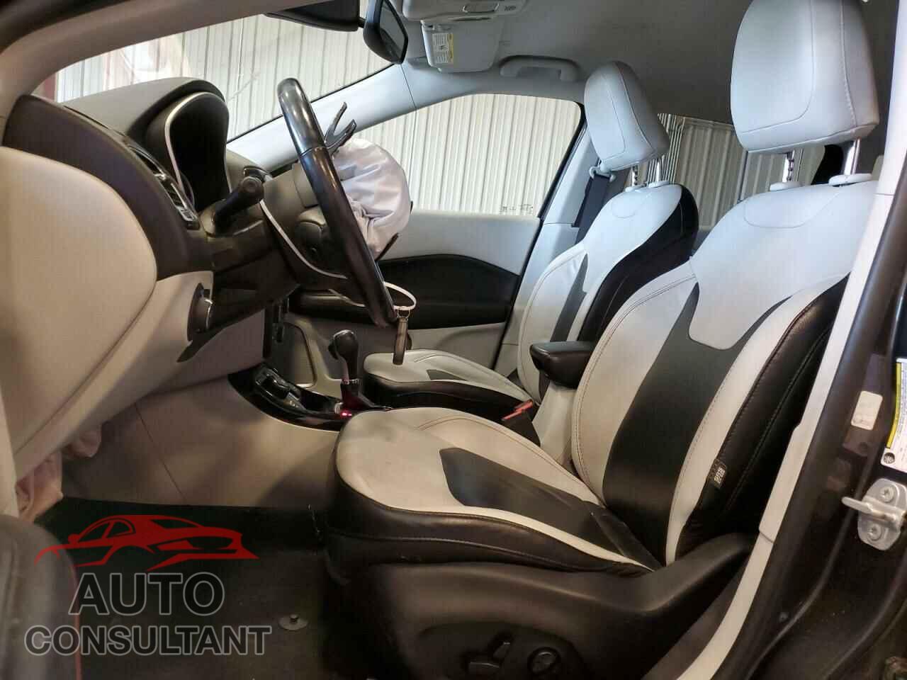 JEEP COMPASS 2020 - 3C4NJDCB3LT123516