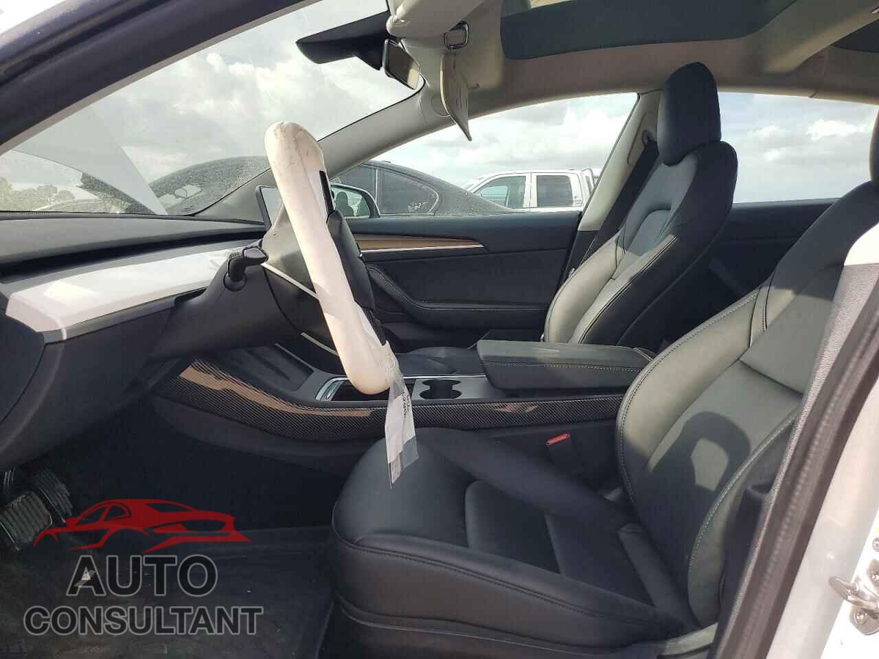 TESLA MODEL 3 2021 - 5YJ3E1EA2MF097473