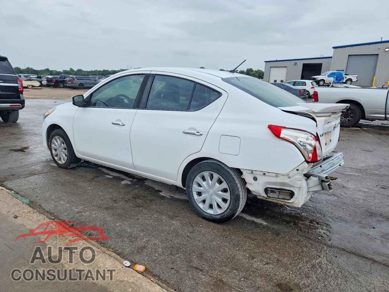 NISSAN VERSA 2017 - 3N1CN7AP3HK448128