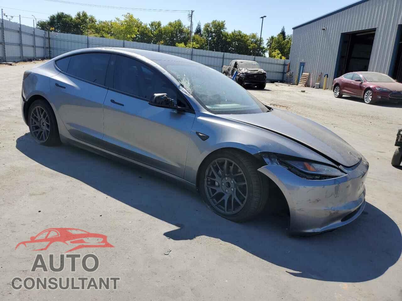 TESLA MODEL 3 2025 - 5YJ3E1EA9SF967426