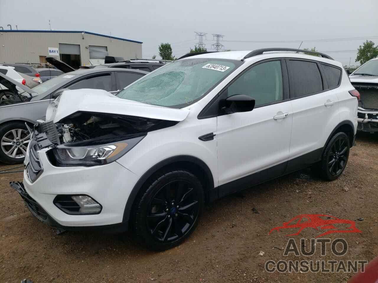 FORD ESCAPE 2019 - 1FMCU0GDXKUC57457