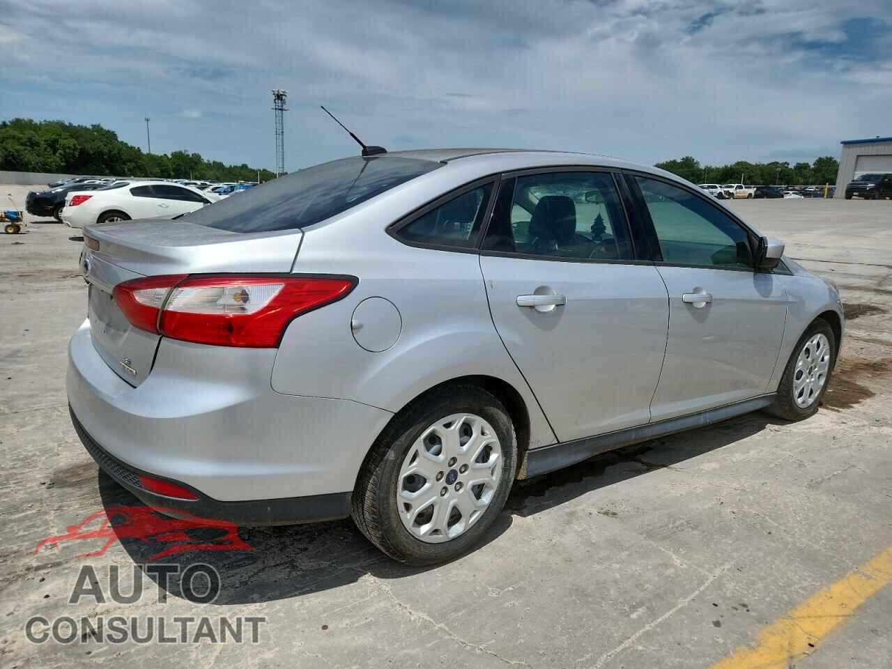FORD FOCUS 2012 - 1FAHP3F25CL386013