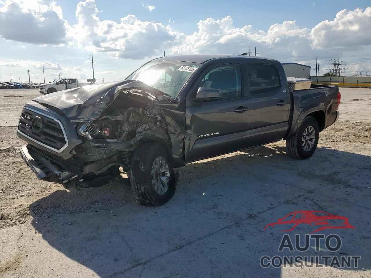 TOYOTA TACOMA 2019 - 5TFAZ5CN3KX077499